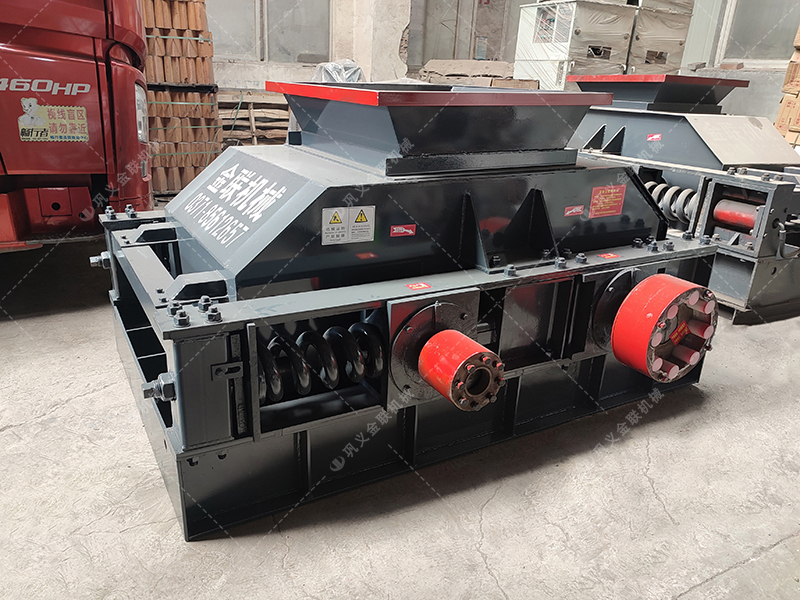 時產(chǎn)100噸齒輥破碎機(jī)廠家哪個實力強(qiáng)？