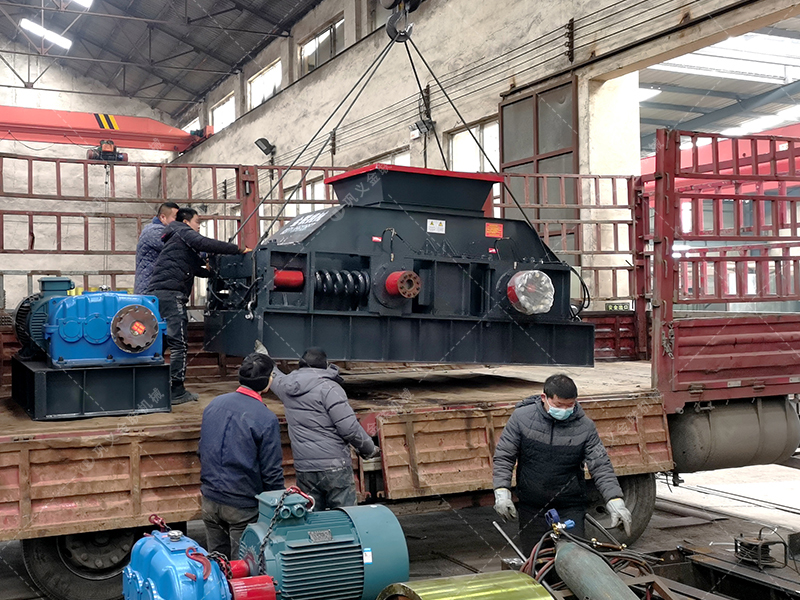 使用對輥破碎機(jī)時(shí)需要注意哪些方面？