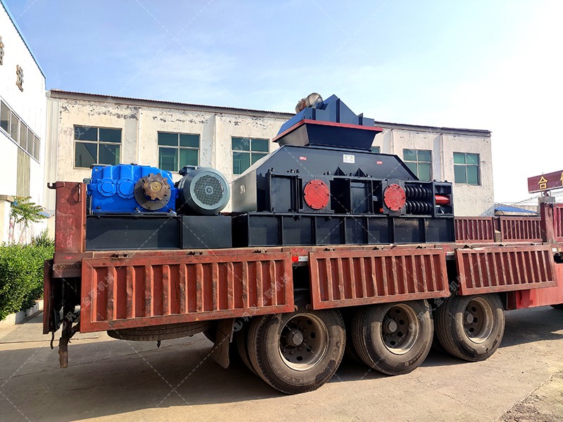 對(duì)輥細(xì)碎機(jī)_小型細(xì)碎對(duì)輥機(jī),新型制砂細(xì)碎機(jī)生產(chǎn)視頻/型號(hào)圖片 對(duì)輥細(xì)碎機(jī)_小型細(xì)碎對(duì)輥機(jī),新型制砂細(xì)碎機(jī)生產(chǎn)視頻/型號(hào)圖片